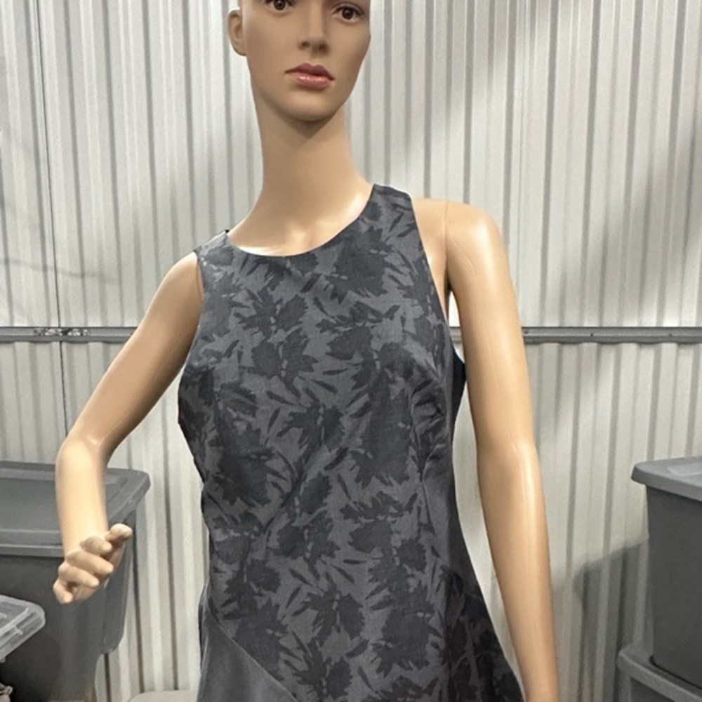 NWT.   Banana Republic Gray Floral Asymmetrical Dress